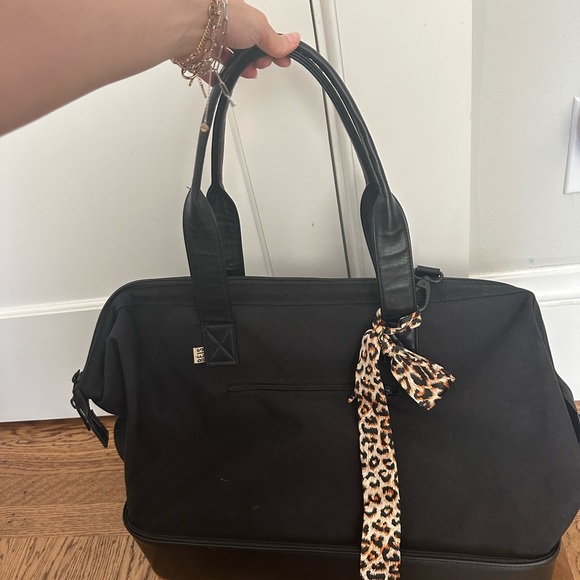 Beis Weekender Bag in Black - Picture 3 of 5